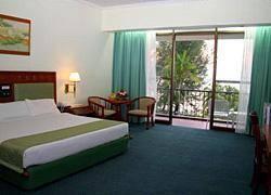 Casuarina Beach Hotel PENANG Bagian luar foto